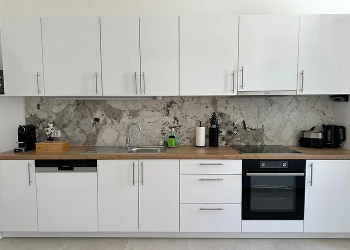 City Apartment Nahe Schoenbrunn 13
